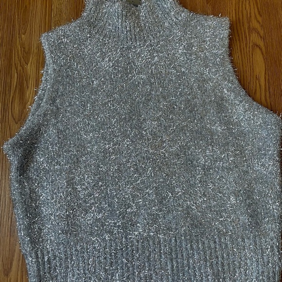 Jcrew Textured metallic sweater shell - Picture 4 of 11